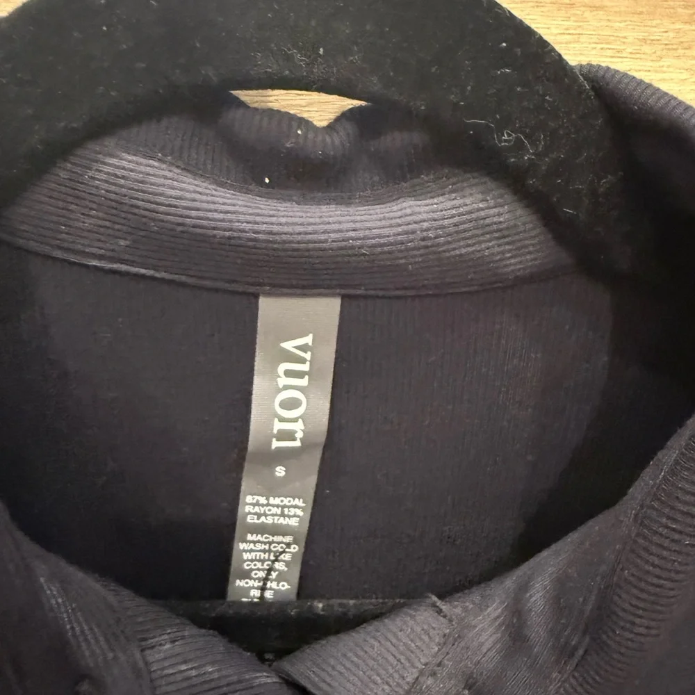 NWT Vuori Pose Fitted Polo - Picture 6 of 6